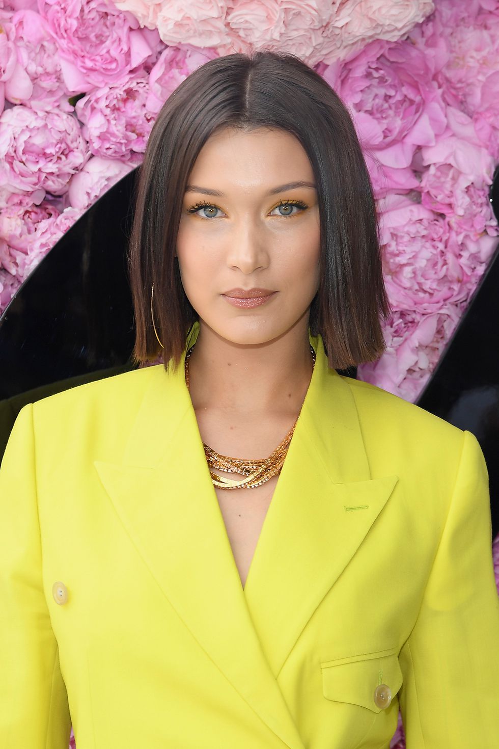 Bella Hadid luciendo corte de pelo