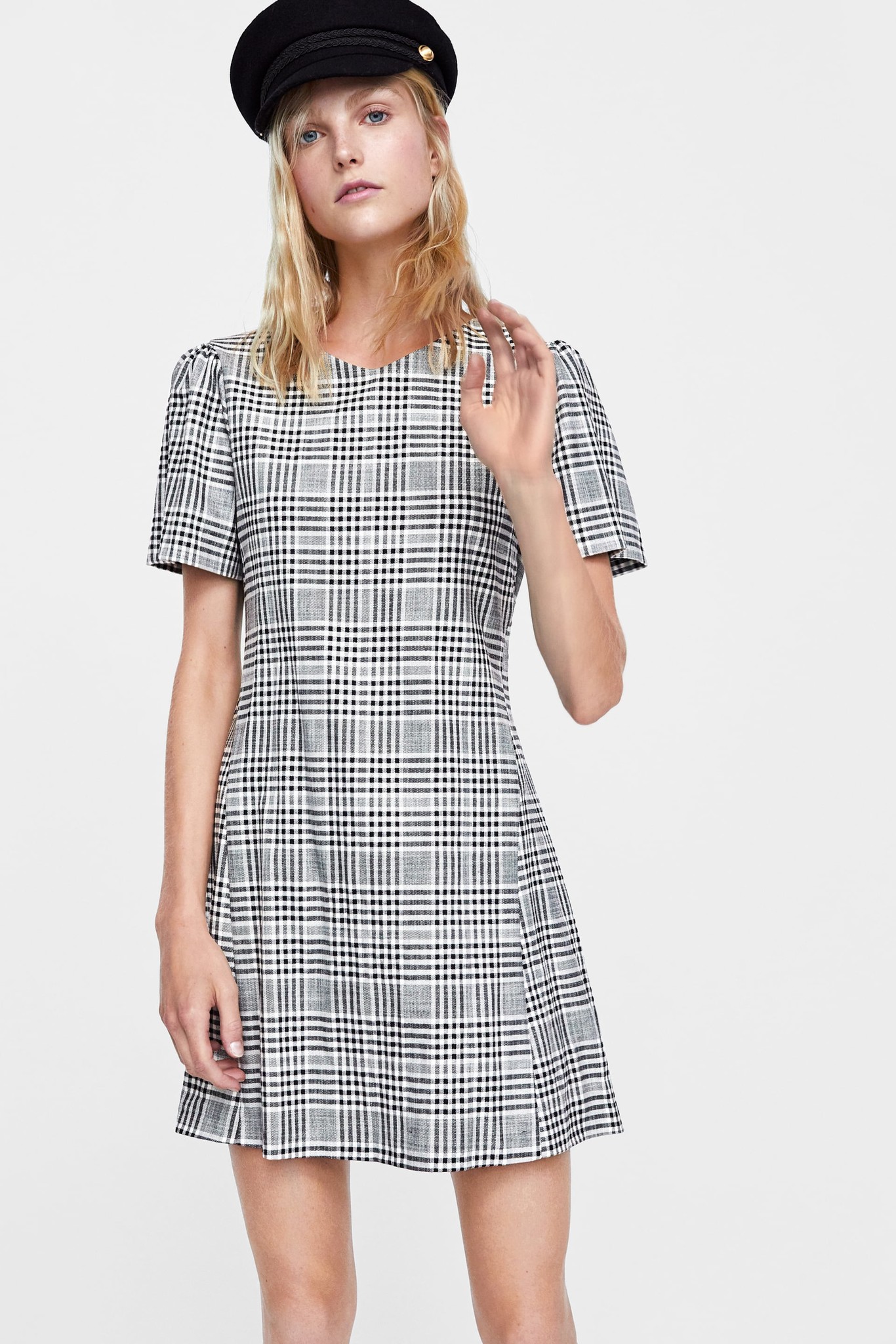 Vestido deestampado de cuadros en blanco y negro