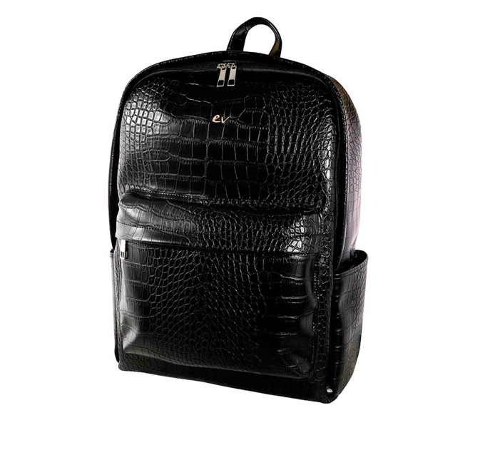 Mochila efecto cocodrilo en color negra disponible enAmazonpor8,01 euros.