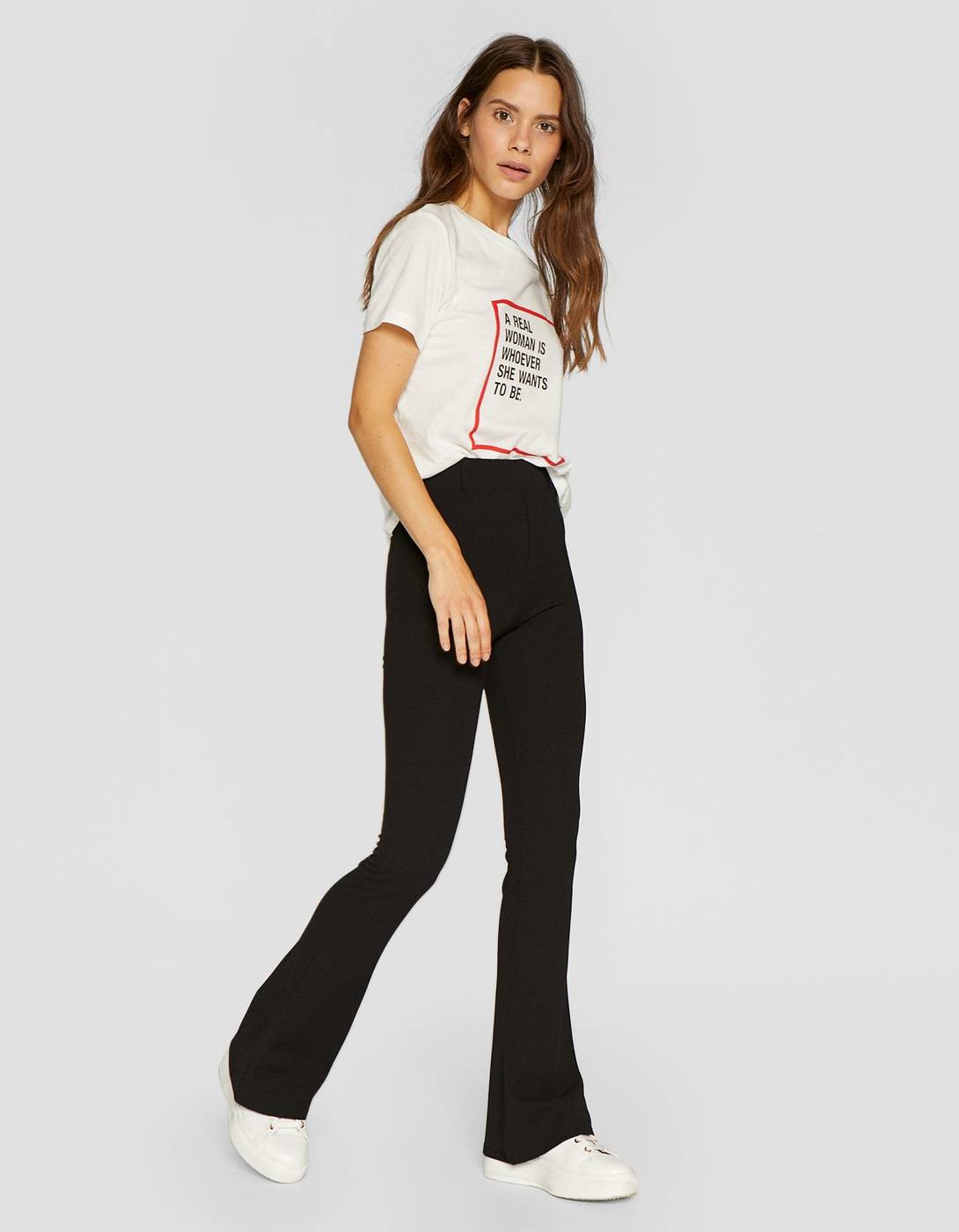 Pantalón flare Stradivarius