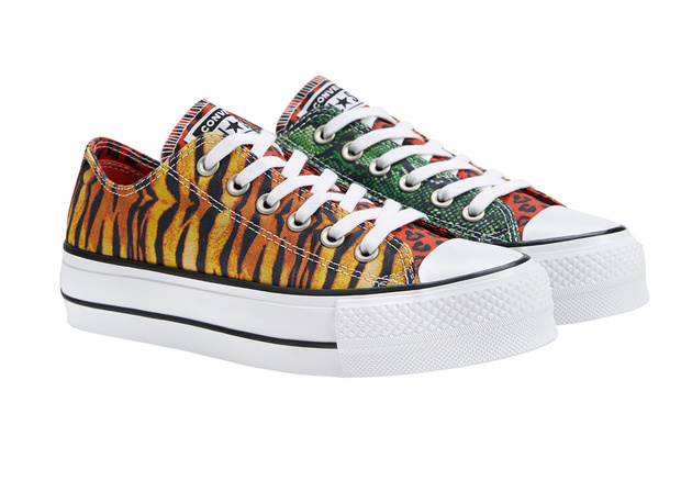 Converse print de Bershka