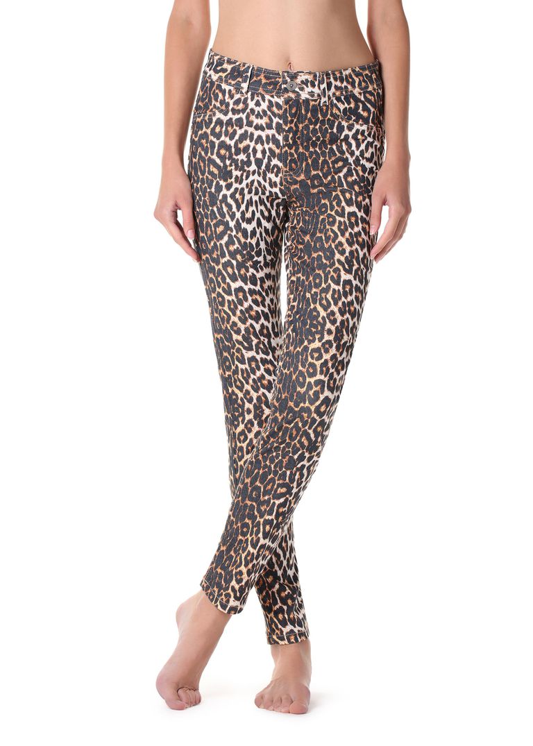 Pantalones de leopardo a la venta en Calzedonia