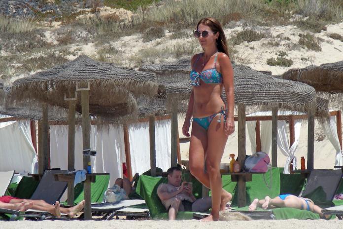 Paula Echevarría luciendo bikini de Etam