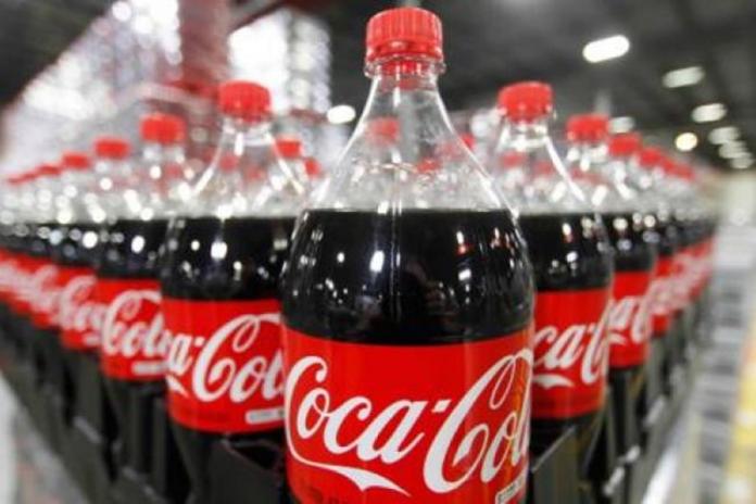 Imagen de botellas de coca cola