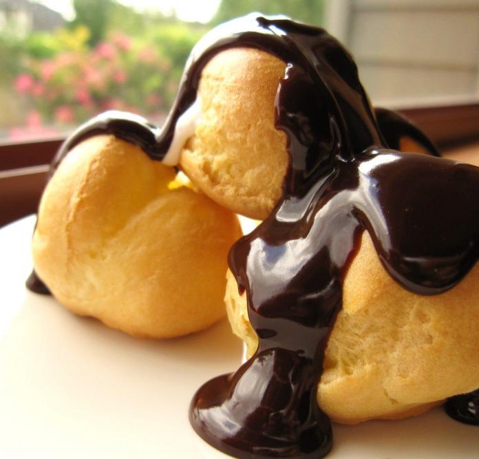 Deliciosos profiteroles