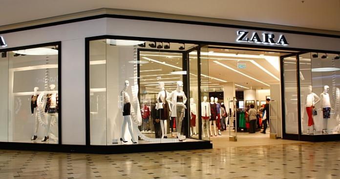 Traje de mujer en Zara