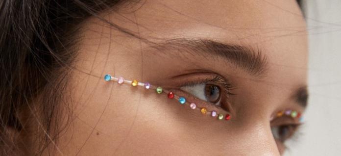 Pegatinas para el rostro de Pull & Bear