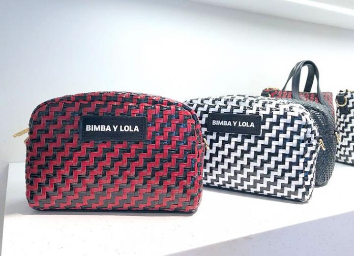 junto a Salida oasis Bimba y Lola: Tres nuevos bolsos en rebajas a mitad de precio | Noticias De