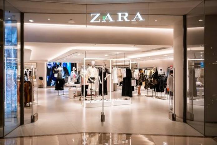 Vestido corto de Zara