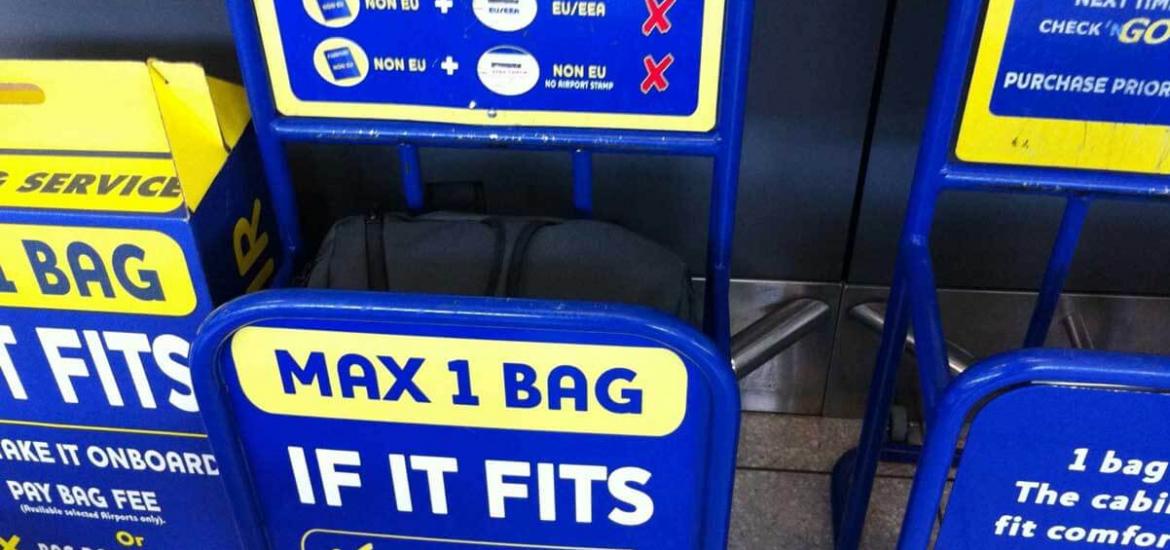recinto Ajuste Deambular Facua denuncia la nueva política sobre el equipaje de mano de Ryanair |  Noticias De