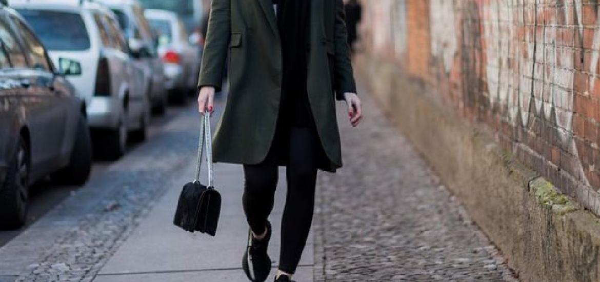 Street style con leggins térmicos de Amazon