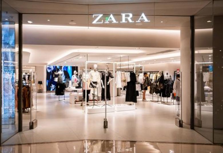 Vestido corto de Zara