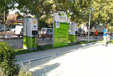 La estación eléctrica de Lidl en Coslada (Movilidad eléctrica)