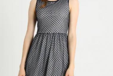 Rebajas en moda femenina con descuentos del 60 por ciento en Zalando