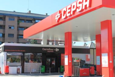 El acuerdo de Carrefour que te permitirá ahorrar luz y gas en casa