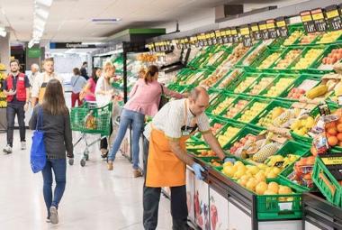 Horarios 1 de mayo, 2 de mayo y domingo 5 de mayo festivos apertura en Mercadona, El Corte Inglés, Lidl y Carrefour