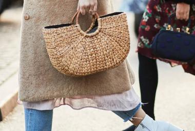 Bolso de rafia street style