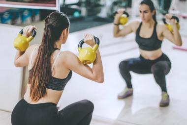 Mujer practicando deporte