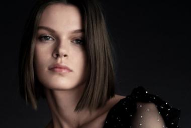 Modelo de la campaña de Navidad de Zara