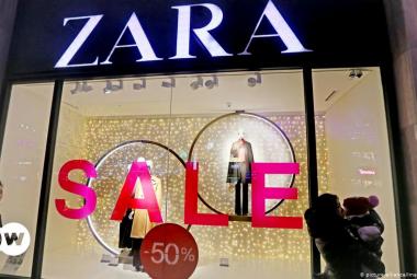 Zara: mono con cintura elástica