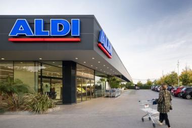 Salchichas hot dog de Trader' s Joe en Aldi